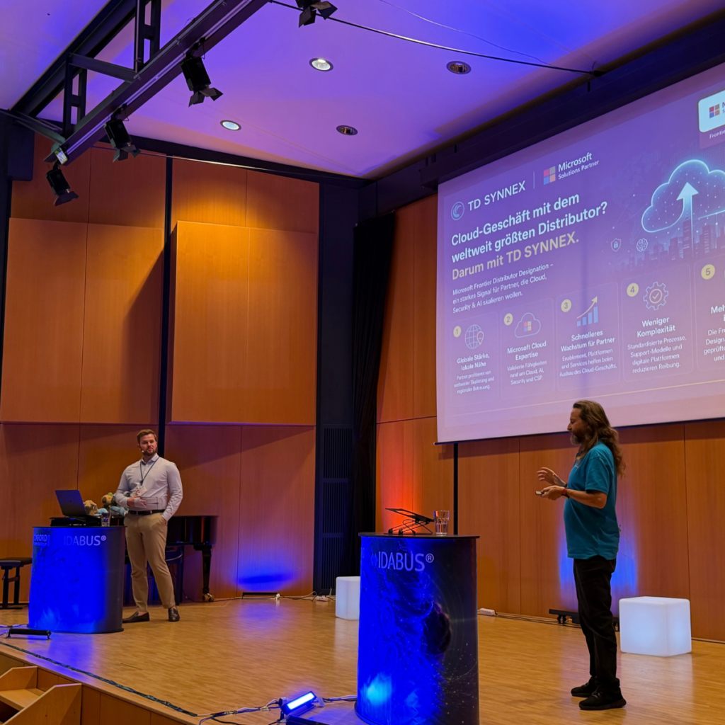 Presentation at the Security & Efficiency Summit 2026 with OCG, IDABUS and TD SYNNEX in front of the audience in Erding