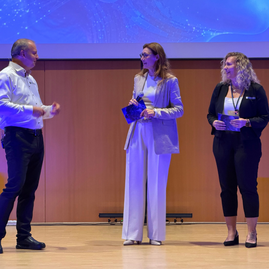 Change of speakers and presenter on stage at the 17th Security & Efficiency Summit 2026 in Erding